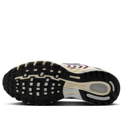 Nike Air Pegasus 2005 Sneaker In White