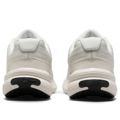 Nike (wmns)  Uplift Sc 'phantom Light Orewood Brown' In Neutral