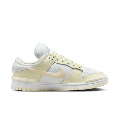 Nike (wmns)  Dunk Low Twist 'coconut Milk Guava Ice' In Multi