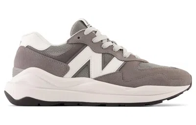 New Balance Mens  5740 V1