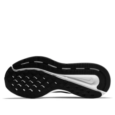 Nike Run Swift 2 Low-top Sneakers In Black