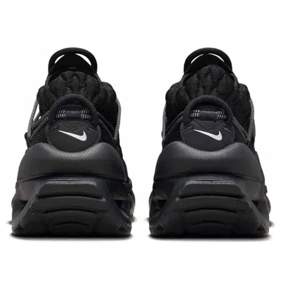 Nike (wmns)  Air Max Flyknit Venture 'black Metallic Silver'