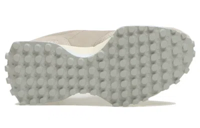 New Balance Women's 327