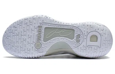 Li-ning Wade Ice Blood V2 '305' In White