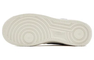 Nike Air Force 1 '07 In White