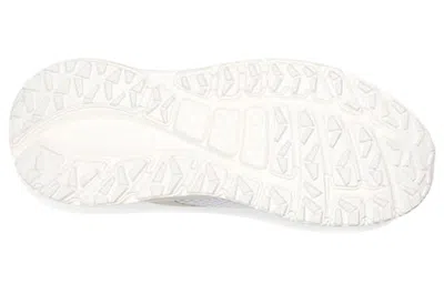 Ugg Ca805 'black' In White
