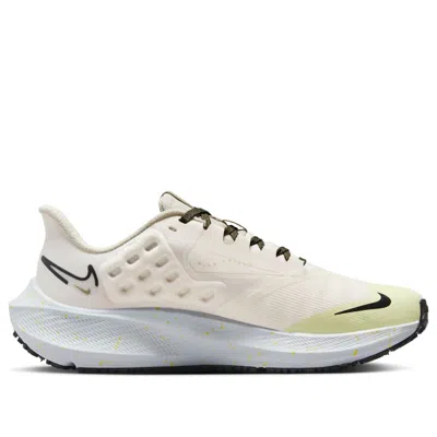 Nike (wmns)  Air Zoom Pegasus 39 'soft Yellow Black' In Multi