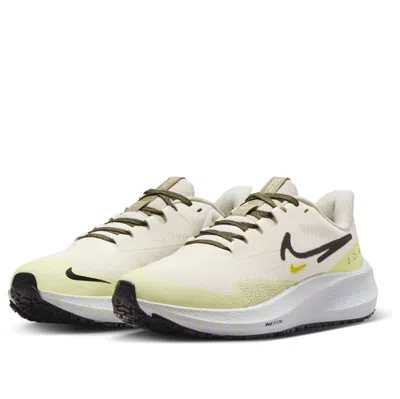 Nike (wmns)  Air Zoom Pegasus 39 'soft Yellow Black' In Multi