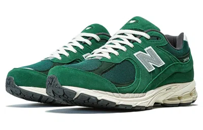 New Balance Men's 2002r