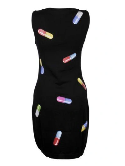 Shop Moschino Pill Print Fitted Dress In 1555