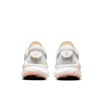 Nike (wmns)  Joyride Dual Run 2 'sail Crimson Tint' In Multi