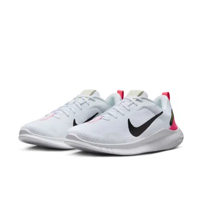Nike (wmns)  Flex Experience Run 12 'white Hot Punch Black'