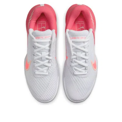 Nike Women's Zoom Vapor Pro 2 Hc Shoes In Dr6192-107 In White