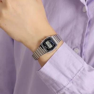 Casio Quartz Waterproof Unisex Silver Digital In Metallic