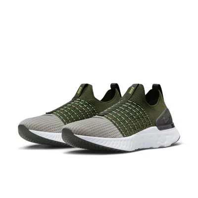 Nike Men's React Phantom Run Flyknit 2 Road Running Shoes In Green