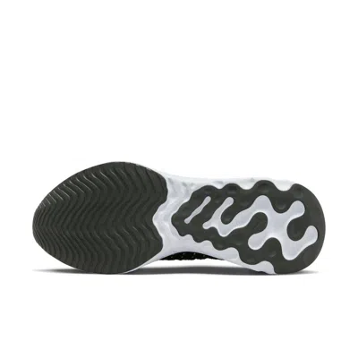 Nike Men's React Phantom Run Flyknit 2 Road Running Shoes In Green