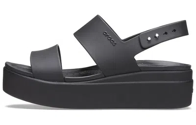 Crocs Brooklyn Low Wedge In Black/black