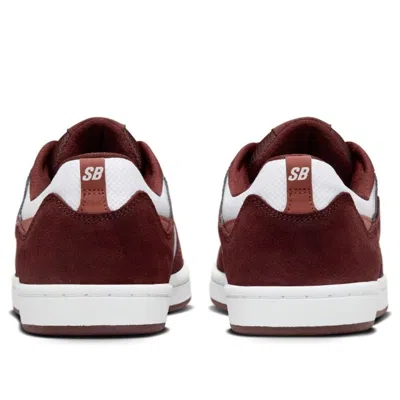 Nike (wmns)  Sb Alleyoop 'mystic Dates Claystone Red'