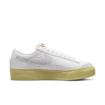 Nike (wmns)  Blazer Low Platform 'white Lemon Wash' In Multi