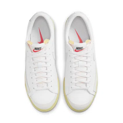 Nike (wmns)  Blazer Low Platform 'white Lemon Wash' In Multi