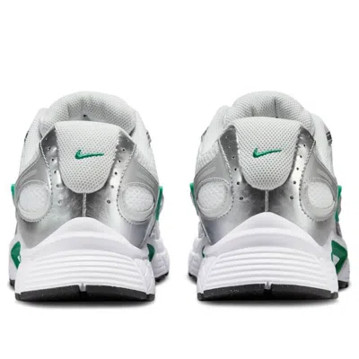 Nike V5 Rnr White Malachite In Gray