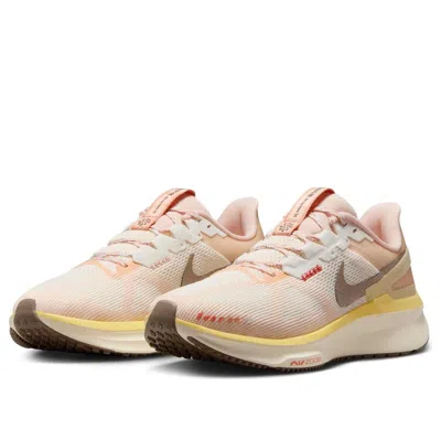 Nike (wmns)  Structure 25 'sail Magic Ember Mink Brown' In Multi