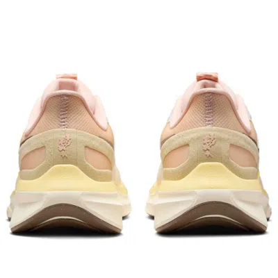 Nike (wmns)  Structure 25 'sail Magic Ember Mink Brown' In Multi