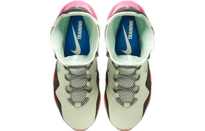 Nike (wmns)  Air Max Box 'spruce Aura' In Green