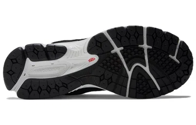 New Balance Unisex 2002r