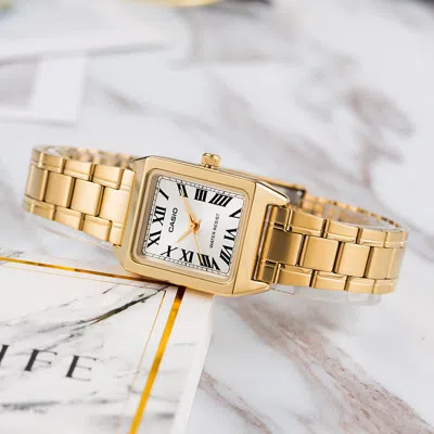 Casio Quartz Waterproof Analog Watch 'gold'