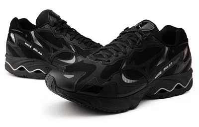 Mizuno Wave Solar 'black'