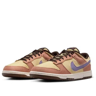 Nike Dunk Low Se Basketball Sneaker In Brown