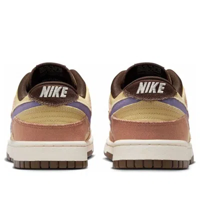 Nike Dunk Low Se Basketball Sneaker In Brown