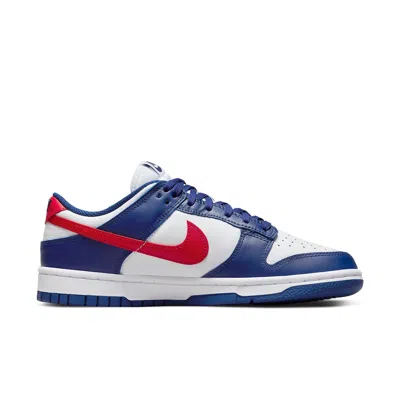 Nike Dunk Low Sneakers In White
