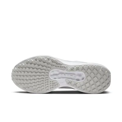 Nike Winflo 11 Womens Road Running Shoes In White