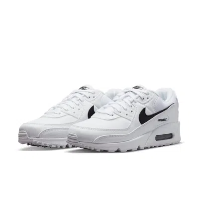 Nike Air Max 90 Sneaker In White