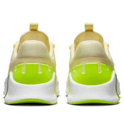 Nike (wmns)  Free Metcon 5 'citron Tint Volt' In Multi