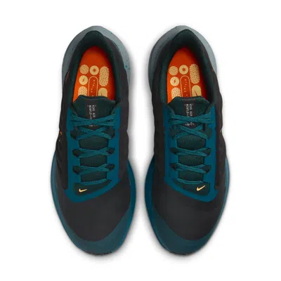 Nike Air Winflo 9 Shield Sneakers In Multi