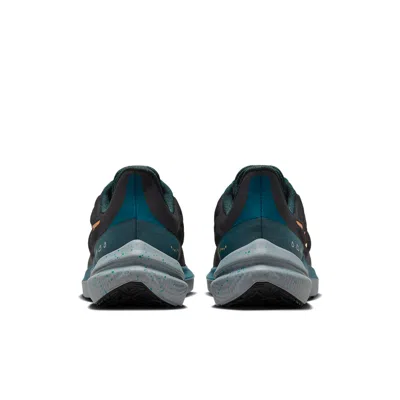 Nike Air Winflo 9 Shield Sneakers In Multi