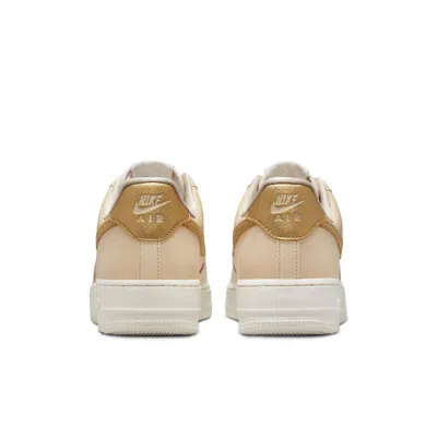 Nike (wmns)  Air Force 1 '07 Essential 'sanddrift Gold' In Brown