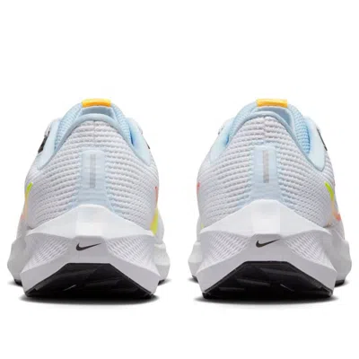 Nike (wmns)  Air Zoom Pegasus 40 'white Red Blue Tint'