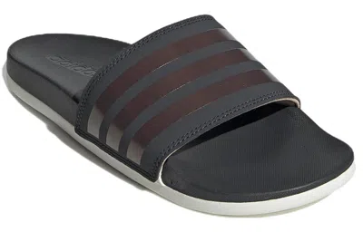 Adidas Originals (wmns) Adidas Adilette Comfort Slides 'stripes Shimmer - Copper Metallic' In Multi