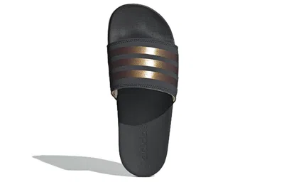Adidas Originals (wmns) Adidas Adilette Comfort Slides 'stripes Shimmer - Copper Metallic' In Multi