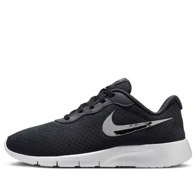 Nike (gs)  Tanjun Se Easyon 'black Smoke Grey Photon Dust Metallic Silver'