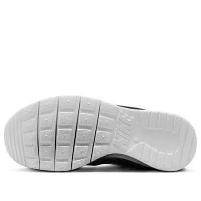 Nike (gs)  Tanjun Se Easyon 'black Smoke Grey Photon Dust Metallic Silver'