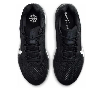 Nike Extra Wide Width Winflo 11 Running Shoe