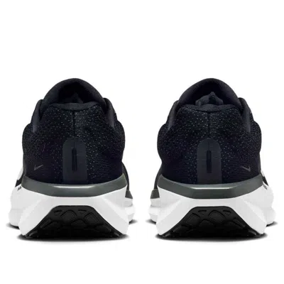 Nike Extra Wide Width Winflo 11 Running Shoe