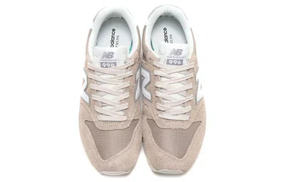 New Balance (wmns)  Nb 996 'cream White' In Neutral