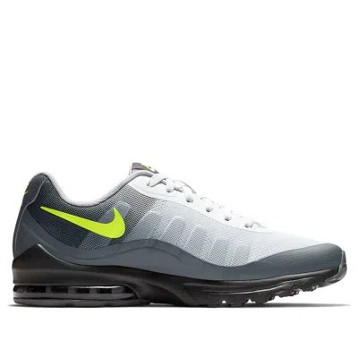 Nike Air Max Invigor Sneaker In Multi