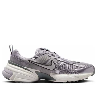 Nike (wmns)  V2k Run 'cement Grey' In Gray